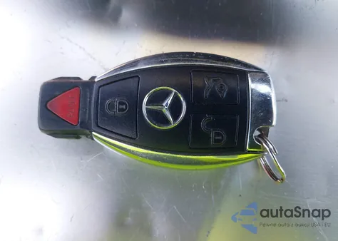 2011 Mercedes-Benz C 300 Luxury from USA, damaged, VIN WDDGF5EB3BR168045